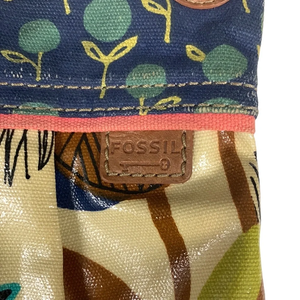 Fossil Key-Per Cross Body Bag Purse Hand Bag Floral Flowers Cream Blue Green